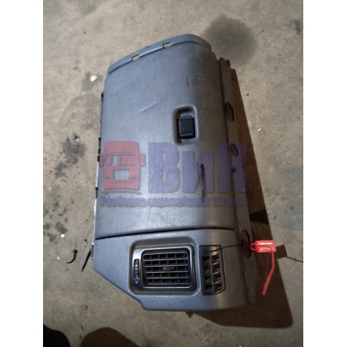 Часть торпедо Renault Magnum MACK бардачок в сборе RH (688), 5010226156