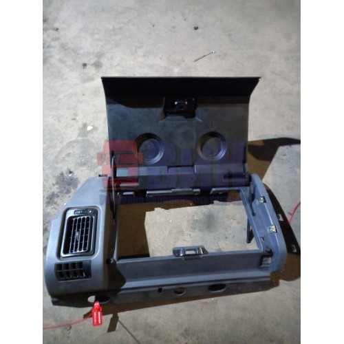 Часть торпедо Renault Magnum MACK бардачок в сборе RH (688), 5010226156-2