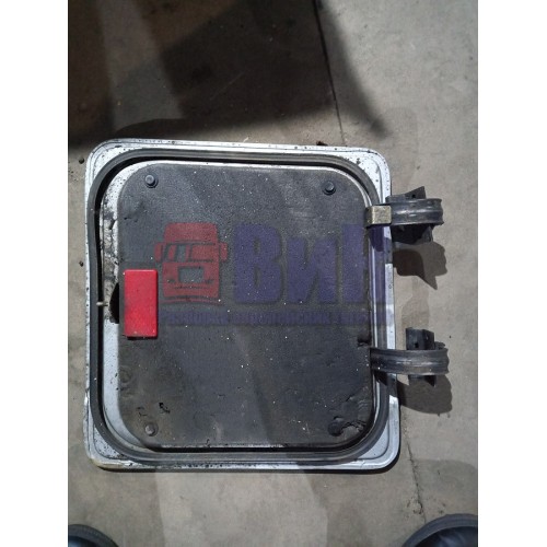 Крышка инструментального ящика Mercedes с петлями LH (339), 9437500402-2