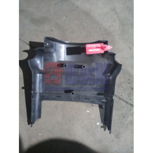 Часть кожуха рулевой колонки Mercedes (474), 9734620343-1