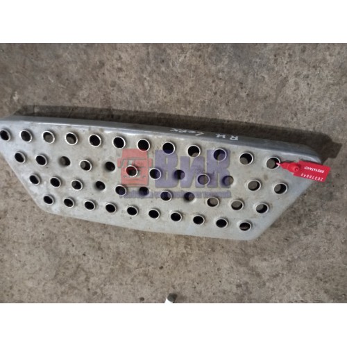 Накладка на подножку основную MAN TGA 165052 верхняя (848), 