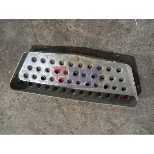 Накладка на подножку основную MAN TGA 165052 верхняя (848), -1