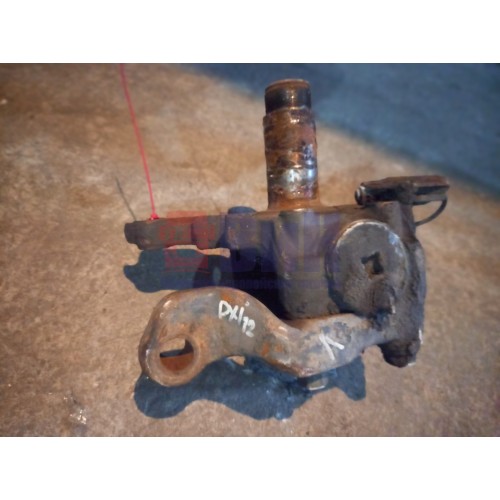 Цапфа (кулак поворотный) d=68 Renault Magnum (блок подш.) RH (637), -2