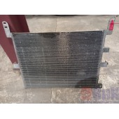 Радиатор кондиционера Renault Premium 001728 (724)