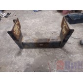 Траверса Renault Premium 001728 задняя (658)