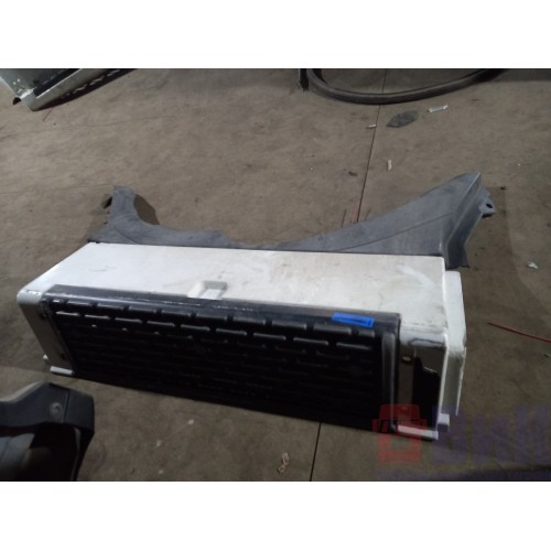 Подножка верхняя Renault Magnum с накладками деф. RH (831), 5000938580-2