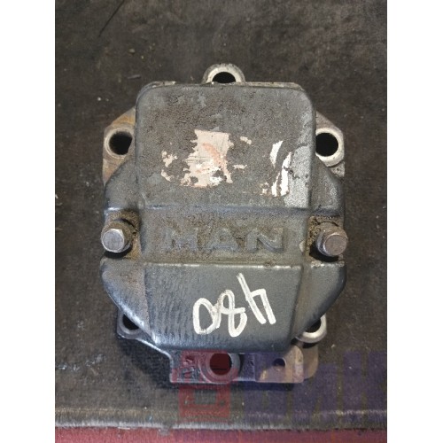 Проставка ось рокеров с клапанной крышкой MAN D2876 LF12 (650), 