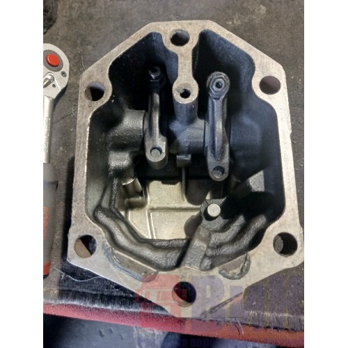 Проставка ось рокеров с клапанной крышкой MAN D2866-76 (627), -2