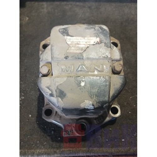 Проставка ось рокеров с клапанной крышкой MAN D2866-76 (635), 