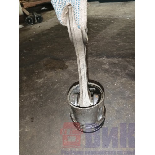 Шатун MAN D2066 в сборе с поршнем (470), -2