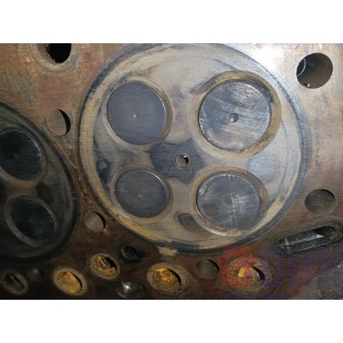 Головка блока цилиндров (ГБЦ) Renault Pr DXI-11 (467), 20464480-4