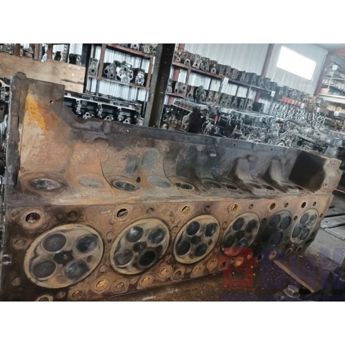 Головка блока цилиндров (ГБЦ) Renault Pr DXI-11 (467), 20464480-1