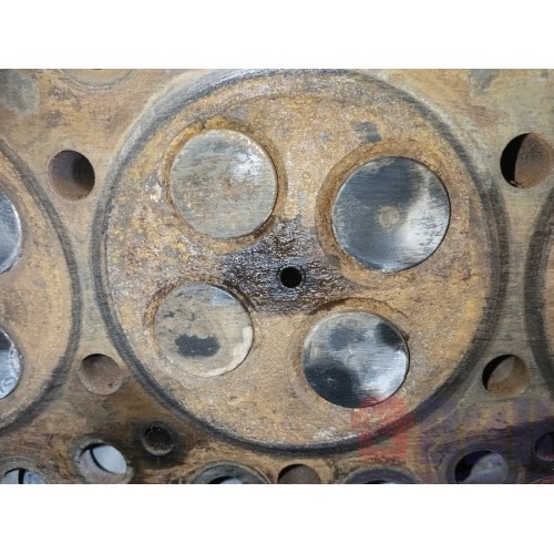 Головка блока цилиндров (ГБЦ) Volvo D11/DXI-11 (461), 21576282-15