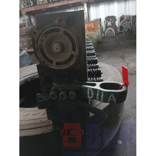 Головка блока цилиндров (ГБЦ) Volvo D11/DXI-11 (461), 21576282-2