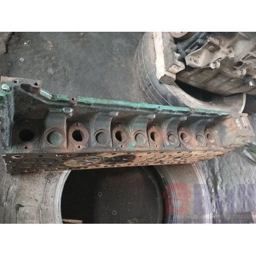 Головка блока цилиндров (ГБЦ) Volvo D11/DXI-11 (461), 21576282-10