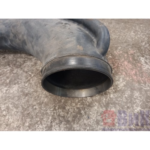 Патрубок воздушного фильтра Renault Magnum 010884 (713), 7420720877-2