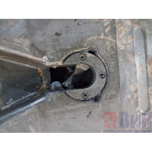 Седельно-сцепное уст-во (седло) Renault Magnum 010884 15см (665), -4