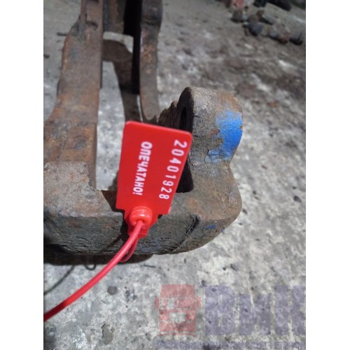 Скоба суппорта Iveco (928), -1