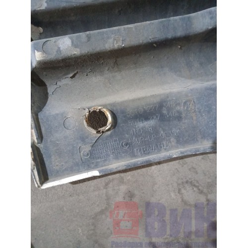 Решетка радиатора Renault Magnum Mack деф. (786), 5010227345-5