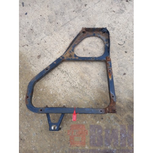 Кронштейн переднего крыла Volvo LH (773), 