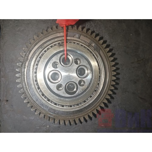 Шестерня ГРМ промежуточная Volvo D12A (112), 581016