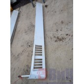 Спойлер кабины Renault Magnum боковой с крон-ом RH (744)