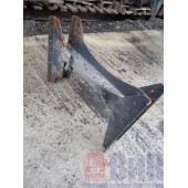 Траверса Renault рамы поперечная (738)