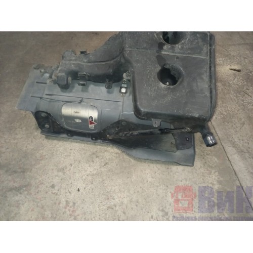 Подножка основная DAF 106 049232 с кронштейнами и бачком омывателя LH (444), 1835023-1