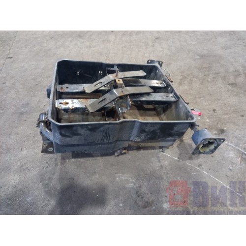 Ящик АКБ DAF 106 049232 с кронштейнами (118), -2