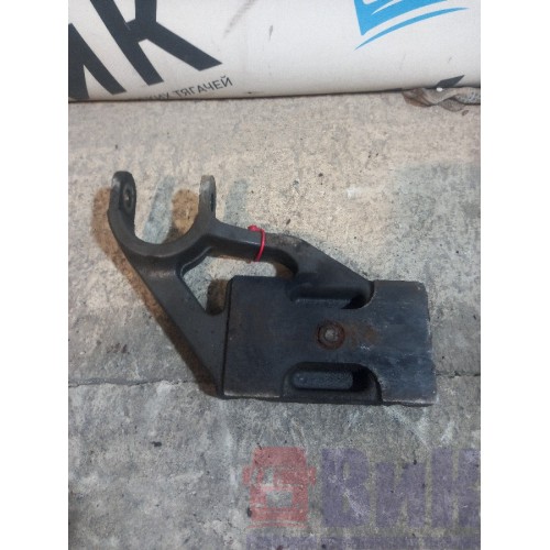 Кронштейн переднего амортизатора Volvo FH 480 673908 нижний LH (841), 20703964-2