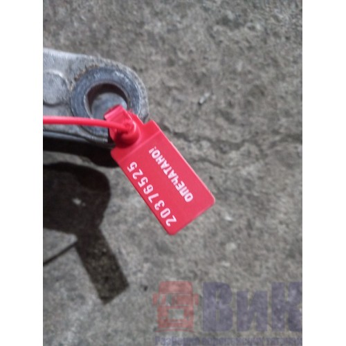 Кронштейн цилиндра подъема кабины Renault Premium (525), 82320650-1