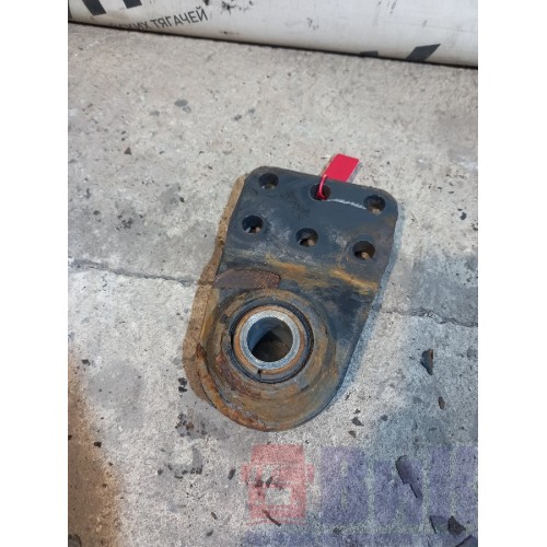 Кронштейн задней стойки стабилизатора Iveco stralis 387632 верхний (464), -1