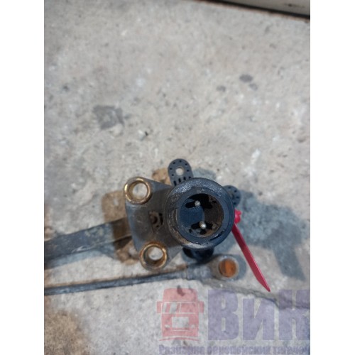 Кран уровня пола Iveco stralis 387632 с тягой (443), 4410501200-1