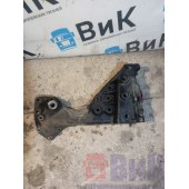 Кронштейн буксировочного пальца Scania P340 215449 LH (273)