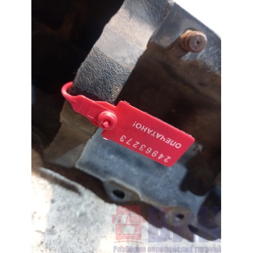 Кронштейн буксировочного пальца Scania P340 215449 LH (273), 1727270-4