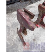 Траверса Renault Magnum Mack задняя (518)