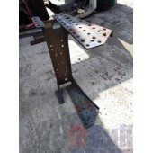 Траверса Renault Premium задняя (903)