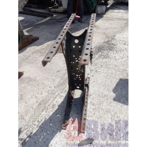 Траверса Volvo средняя (908), 20466873-3