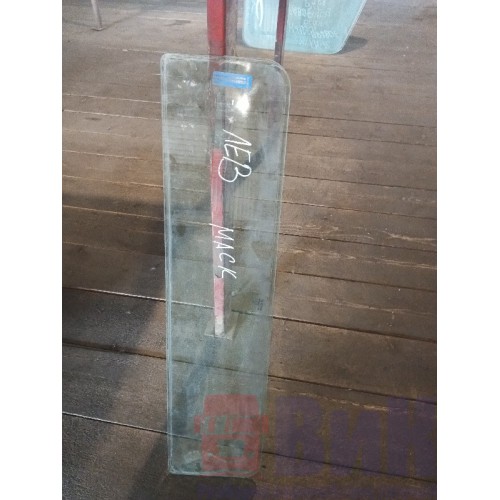 Стекло двери (форточка) Renault Magnum LH (893), 