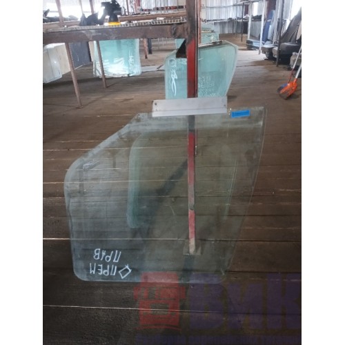 Стекло двери (основное) Renault Premium RH (919), 