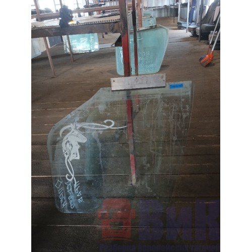 Стекло двери (основное) Renault Premium RH (924), 