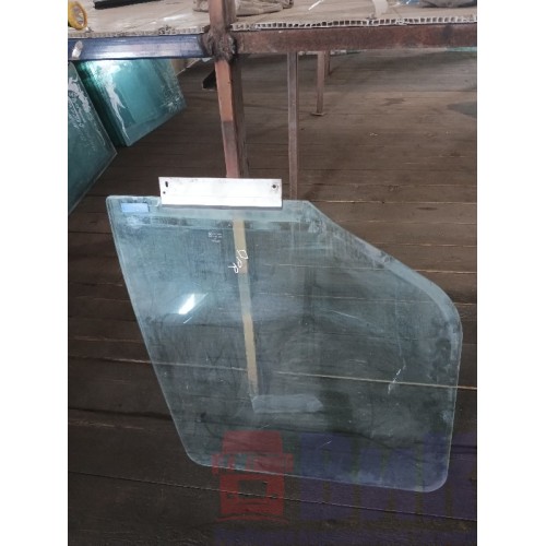 Стекло двери (основное) Renault Premium LH (935), 