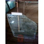 Стекло двери (основное) Renault Premium LH (934)