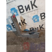 Кронштейн цилиндра подъема кабины Renault Premium 001637 (671)