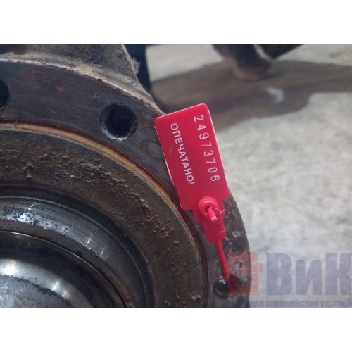 Цапфа (кулак поворотный) Volvo конус.подш./бараб.торм. RH (706), -1