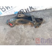 Кронштейн передней рессоры Volvo FH 12 285650 RH (228)