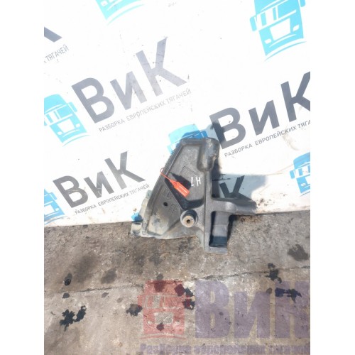 Кронштейн усилителя бампера Scania P340 126432 LH (049), 1431601