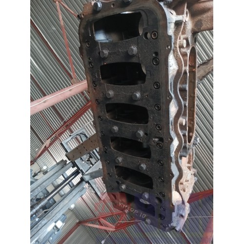 Блок цилиндров двигателя Iveco Cursor 10 Е3 (183), 504072710-5