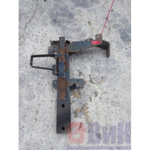 Кронштейн переднего крыла DAF 105 передний LH (975), 