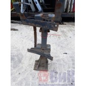 Кронштейн переднего крыла DAF 95 передний RH (943)